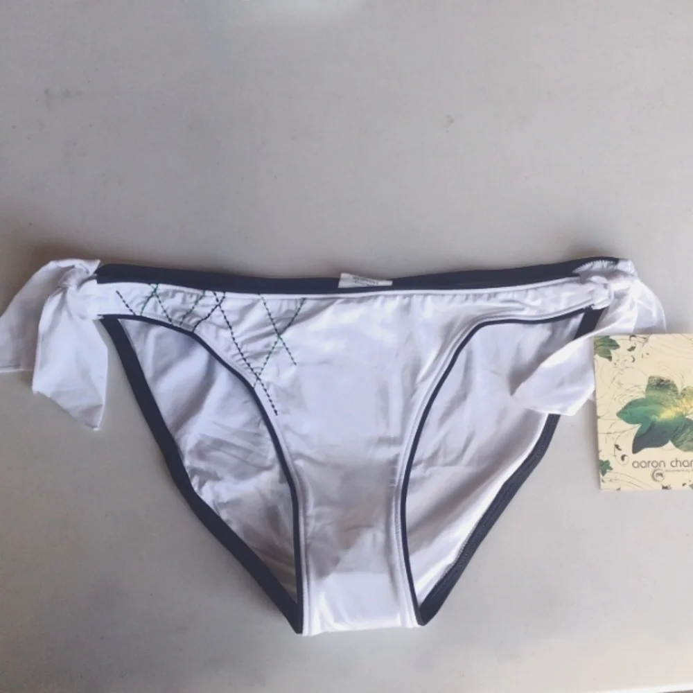 Aaron Chang - Picture 1 of 3
